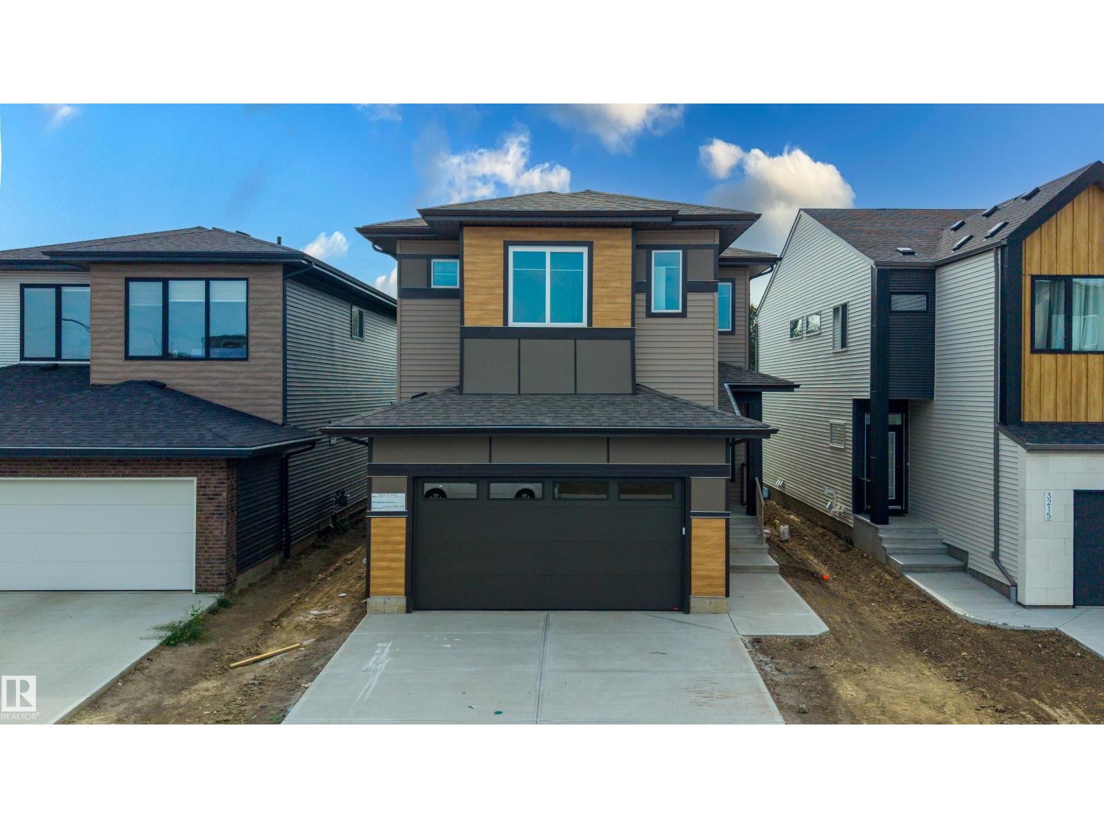 3211 5 Av Sw Property Photo 1