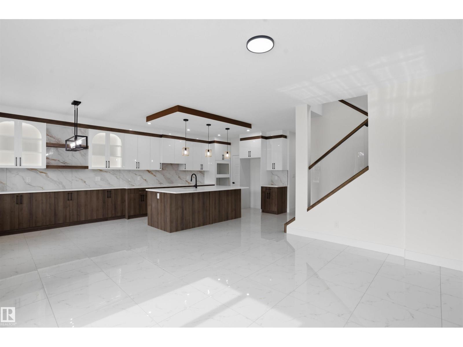 3211 5 Av Sw Property Photo 22