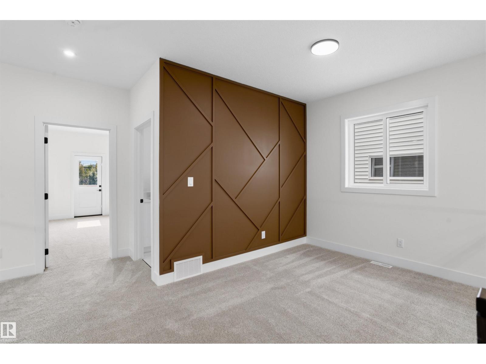 3211 5 Av Sw Property Photo 28