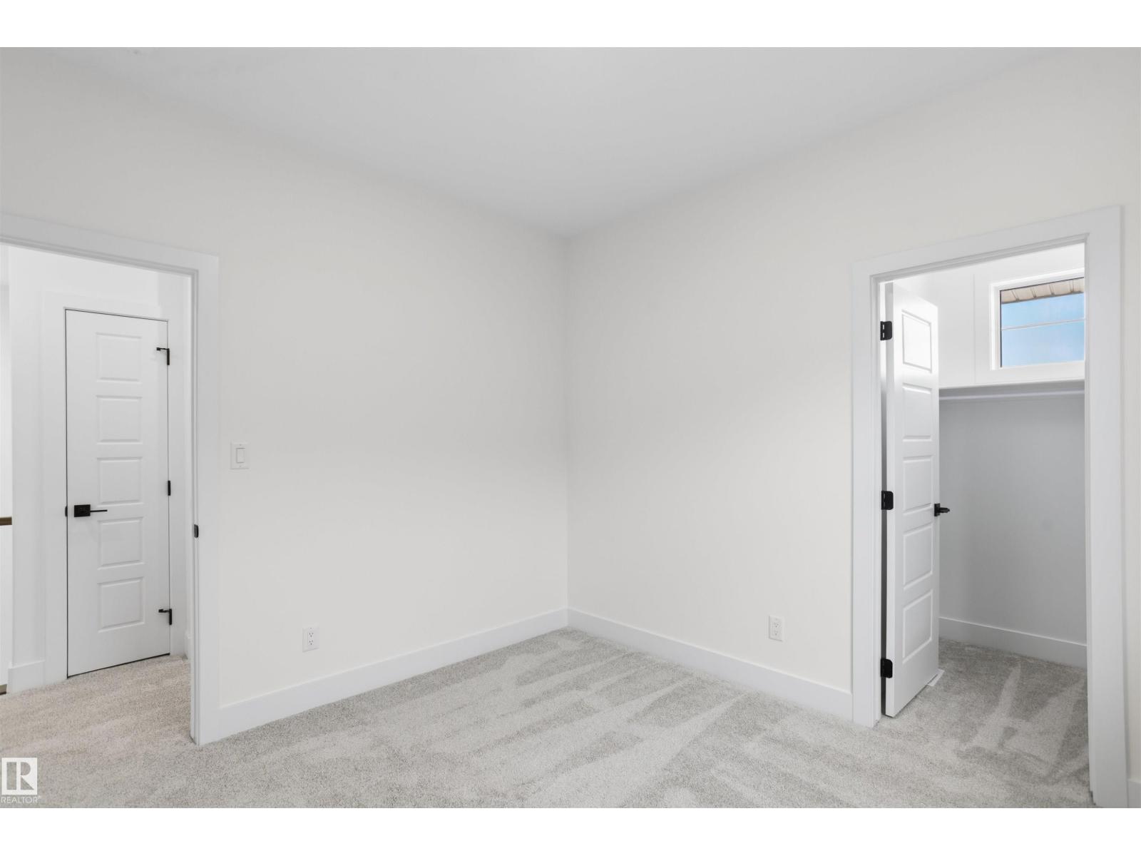 3211 5 Av Sw Property Photo 43