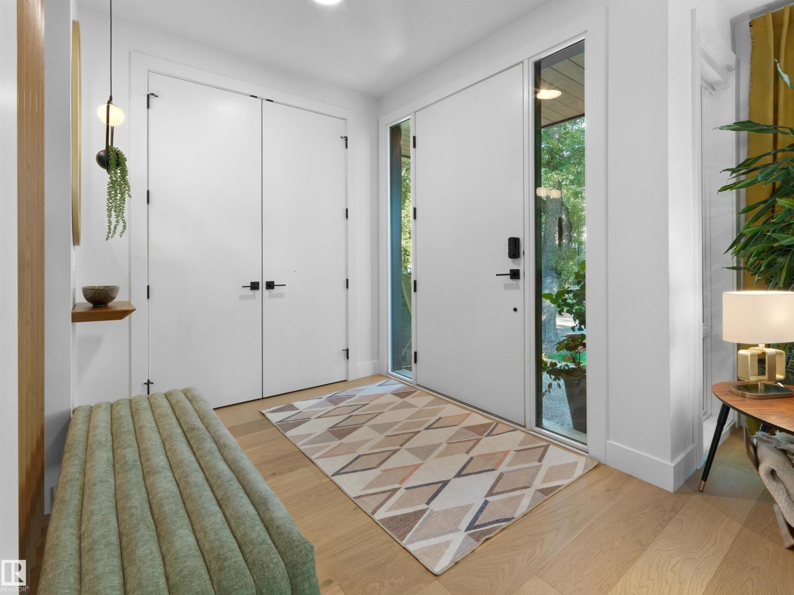 9538 100a St Nw Property Photo 9
