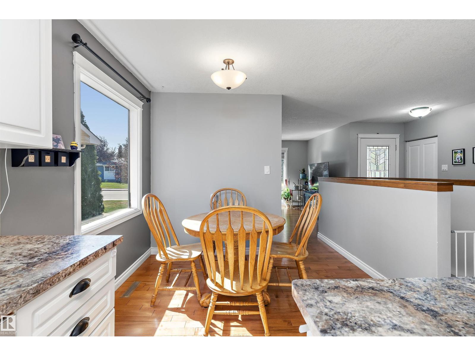 3839 117 St Nw Property Photo 9
