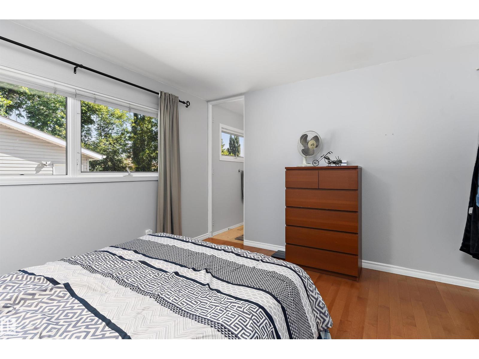 3839 117 St Nw Property Photo 18