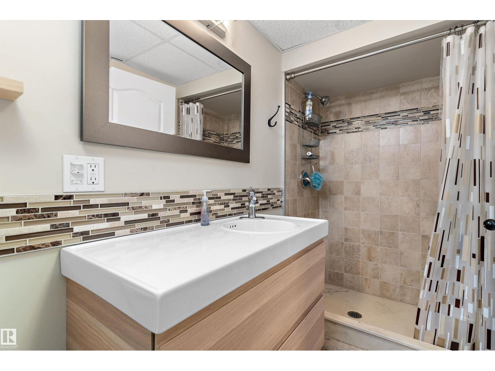 3839 117 St Nw Property Photo 32