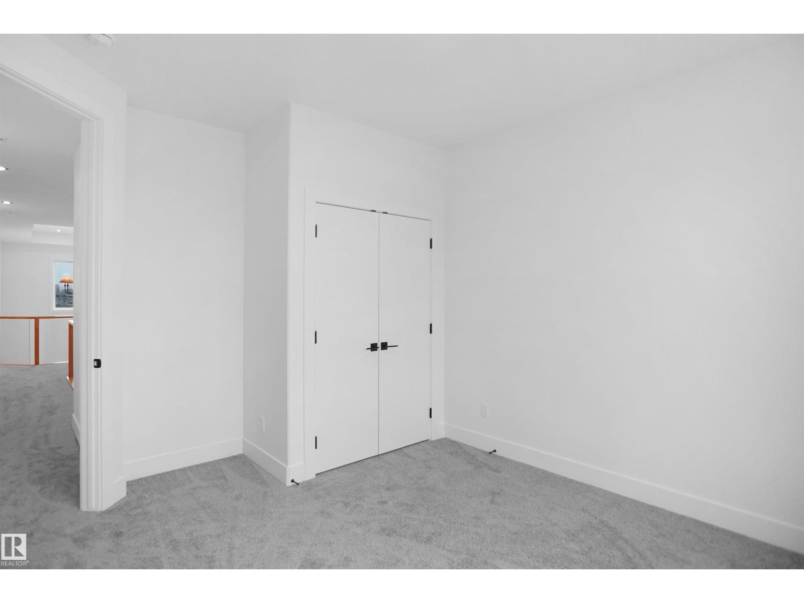 142 Edgewater Ci Property Photo 64