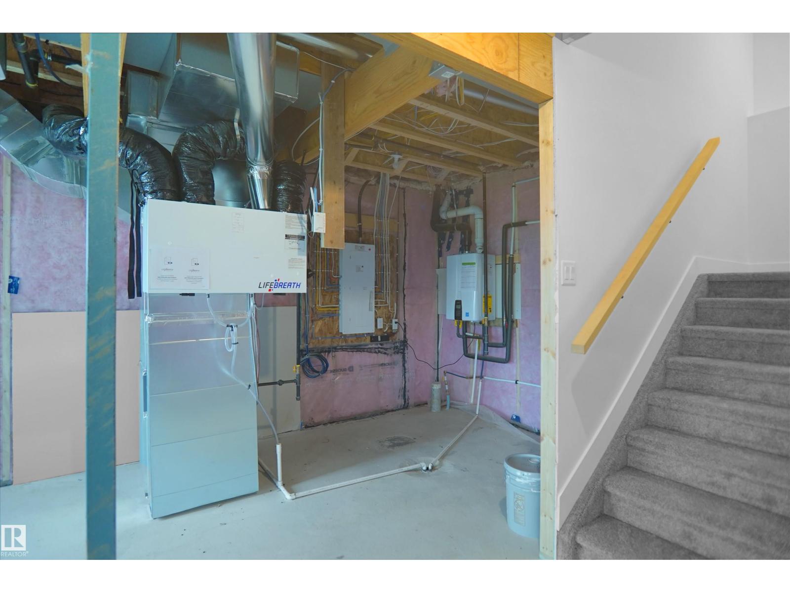 142 Edgewater Ci Property Photo 71
