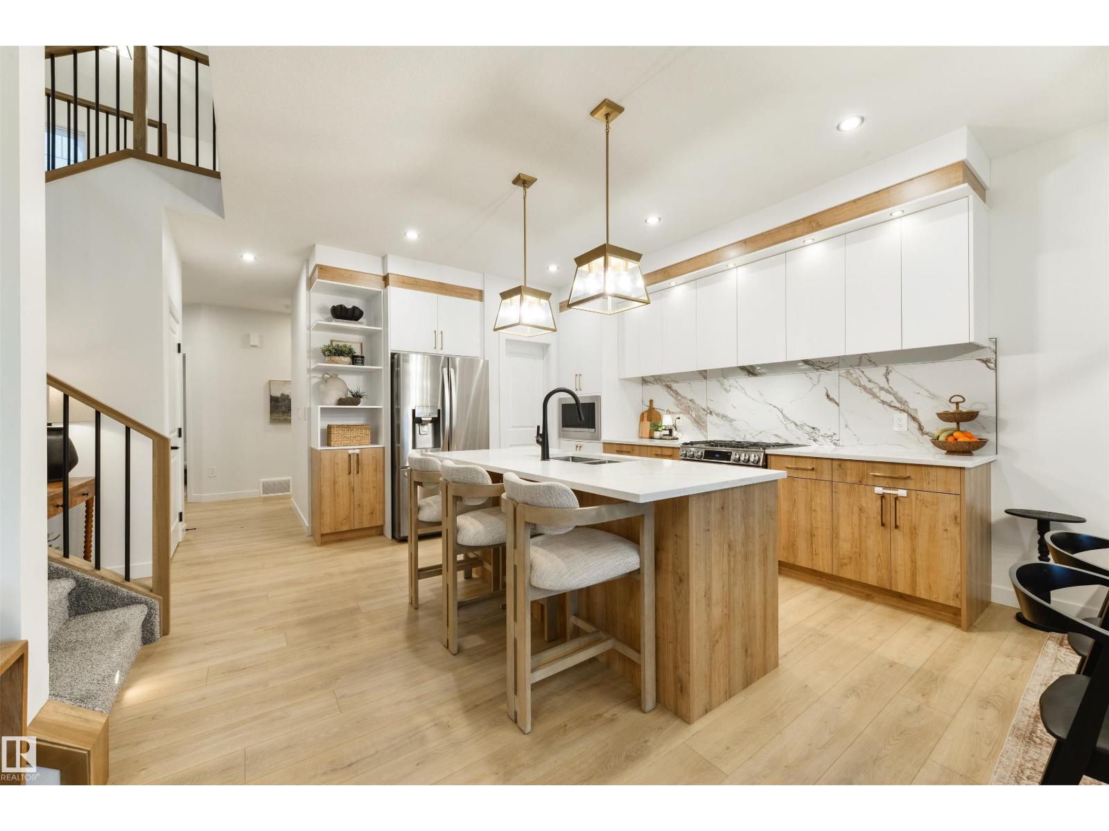 15 Ashbury Cr Property Photo 1