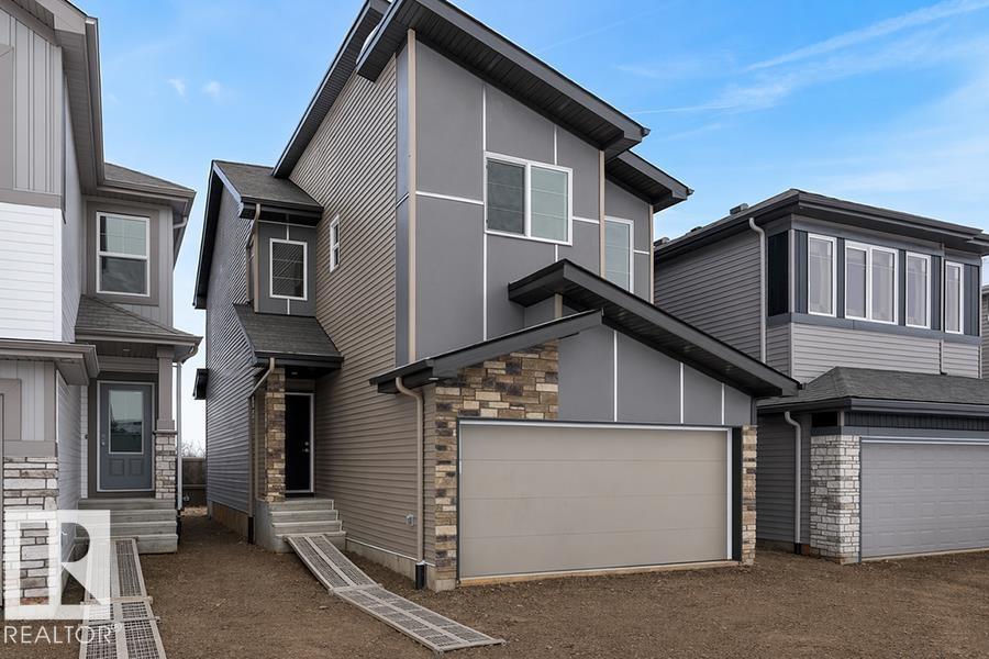 8704 183 Av Nw Property Photo 1