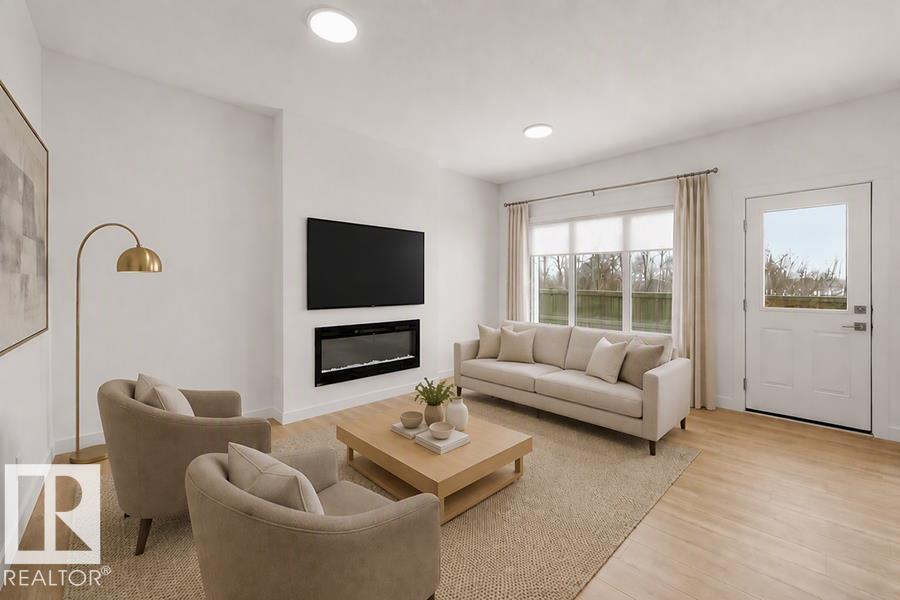 8704 183 Av Nw Property Photo 16