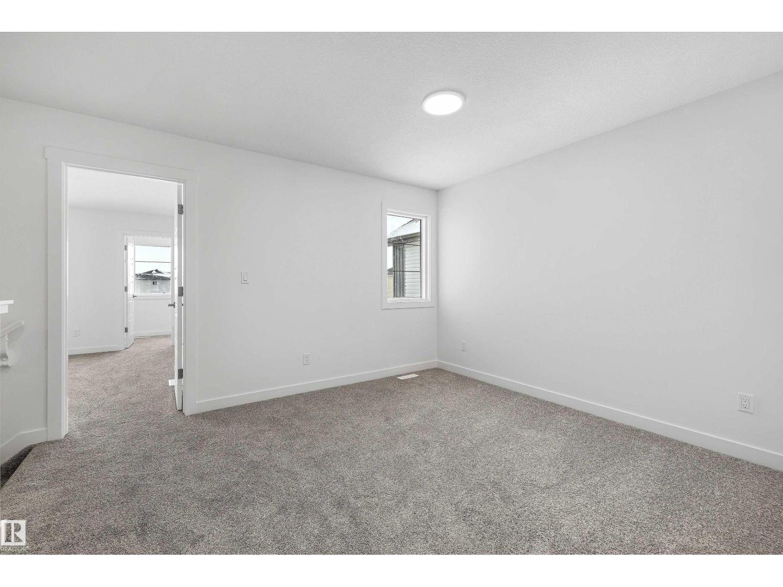 8704 183 Av Nw Property Photo 24