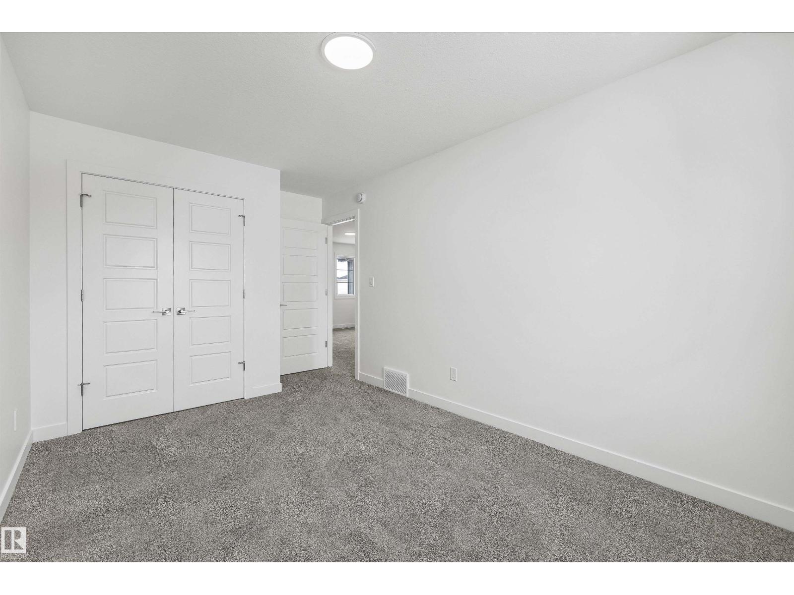 8704 183 Av Nw Property Photo 29