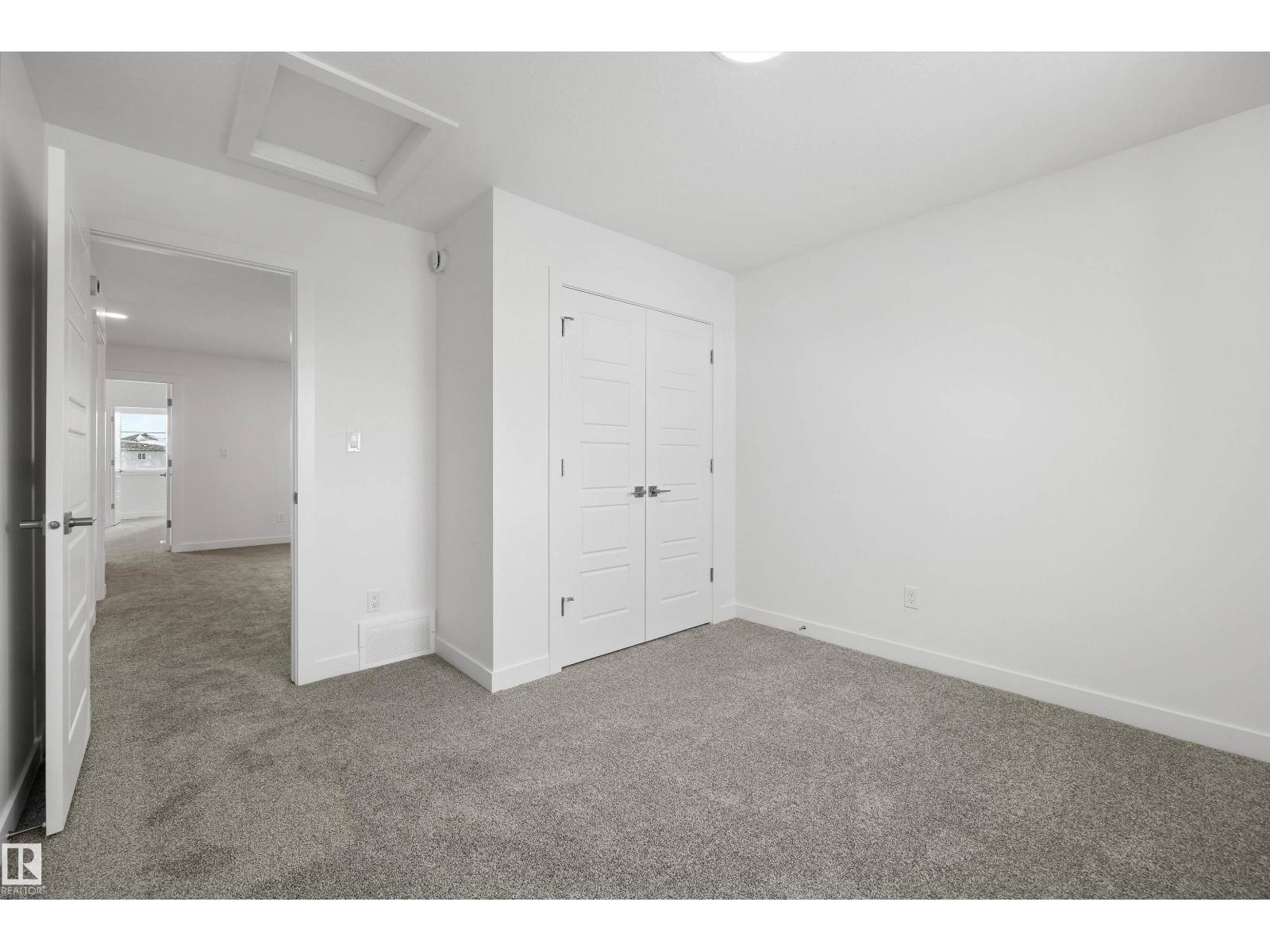 8704 183 Av Nw Property Photo 32