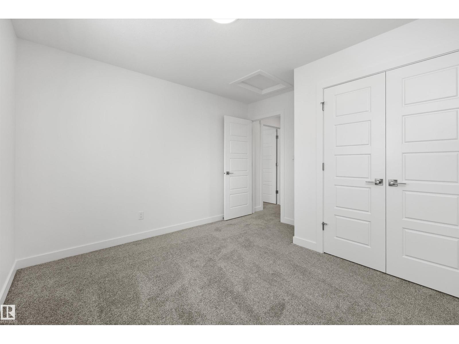 8704 183 Av Nw Property Photo 33
