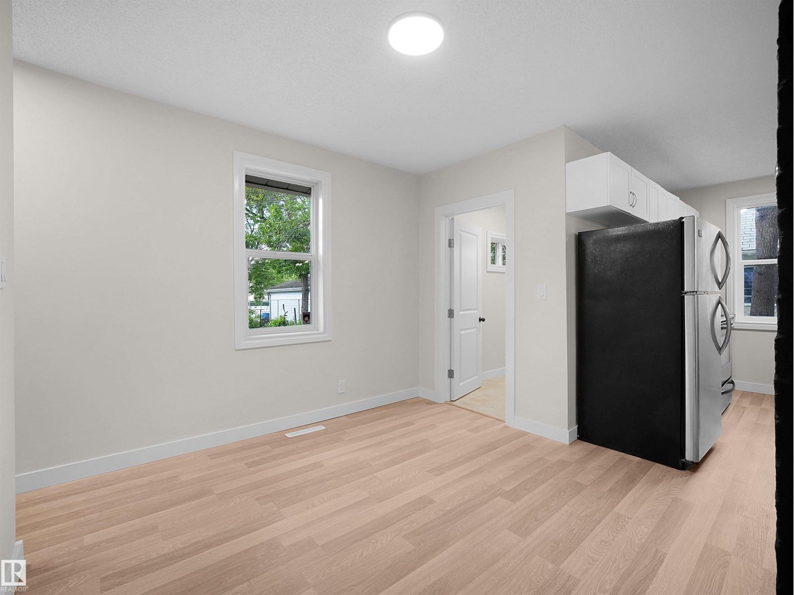 11918 86 St Nw Property Photo 4