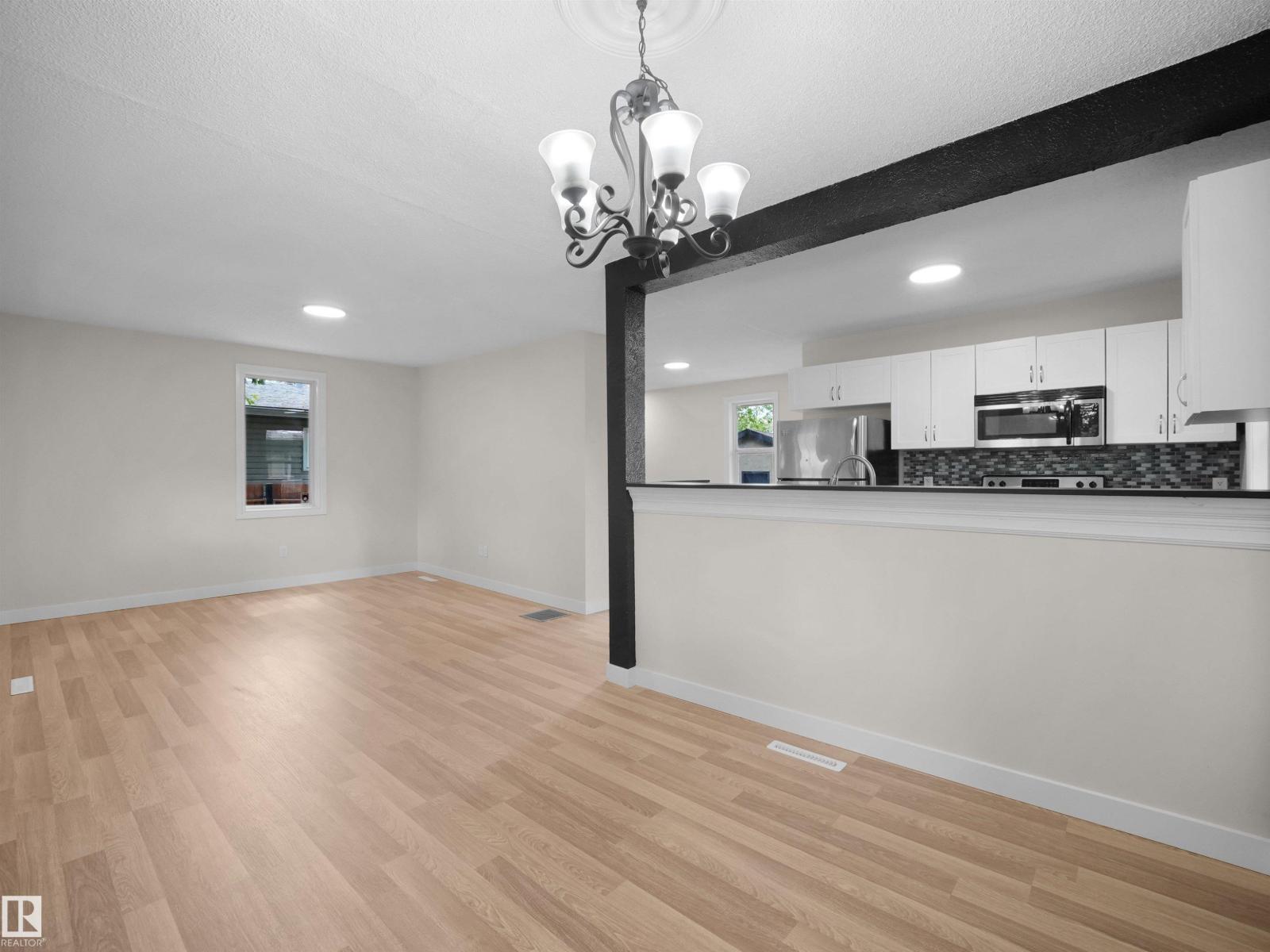 11918 86 St Nw Property Photo 11