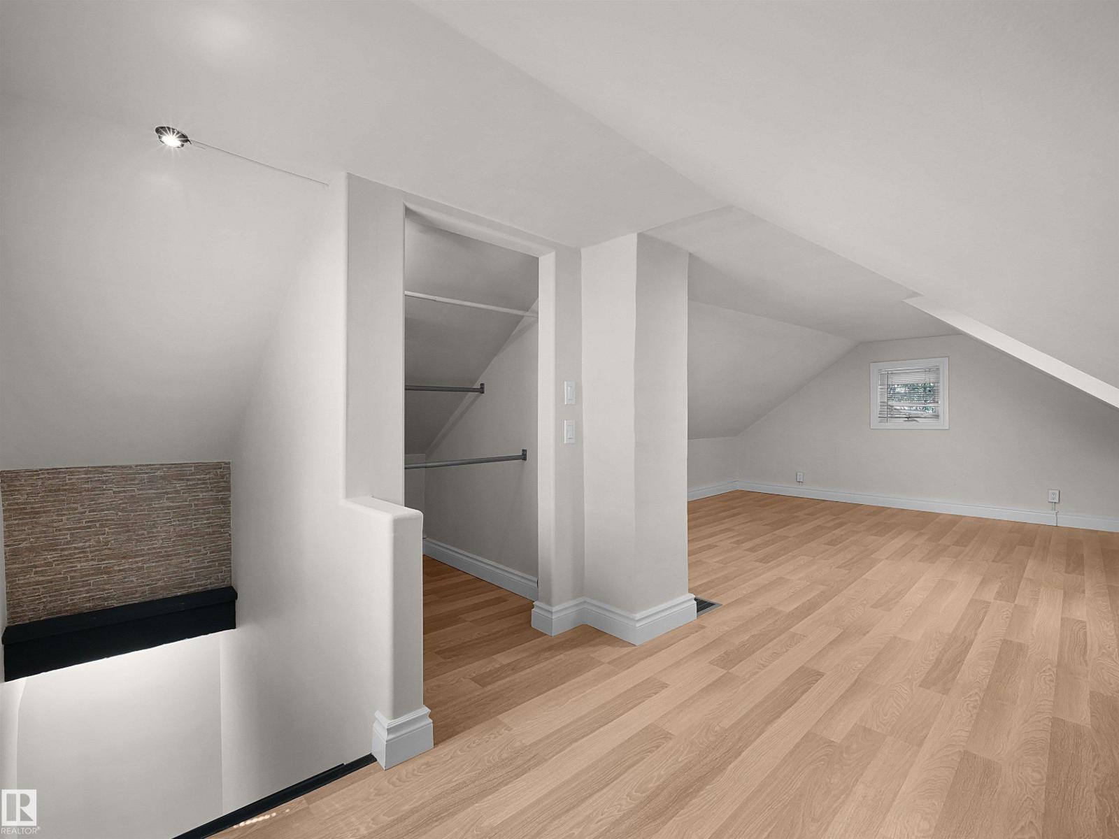 11918 86 St Nw Property Photo 18
