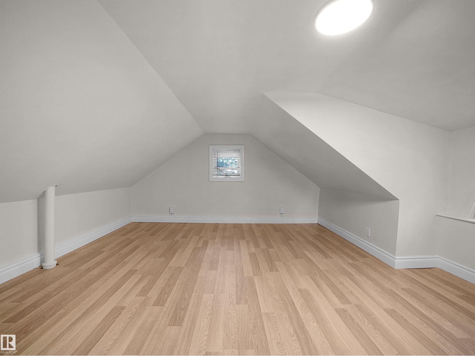 11918 86 St Nw Property Photo 19