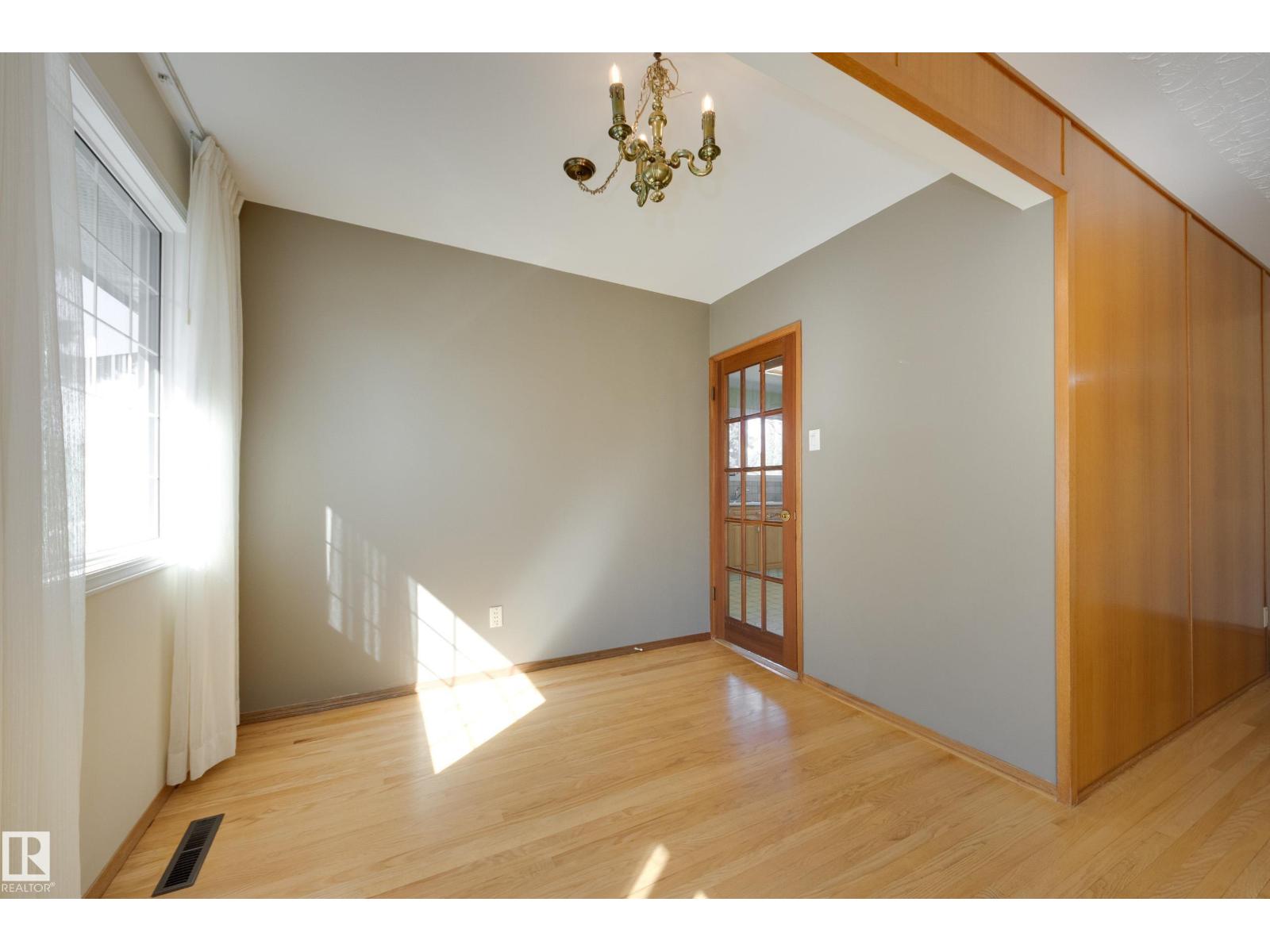 4820 109 Av Nw Property Photo 9