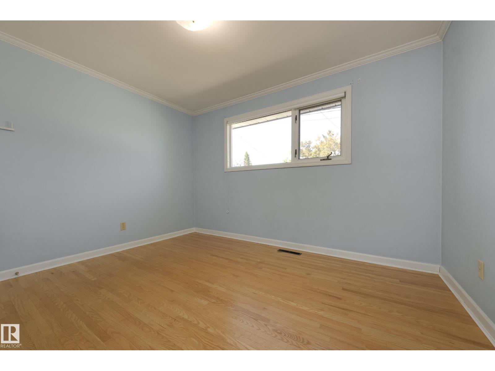 4820 109 Av Nw Property Photo 16