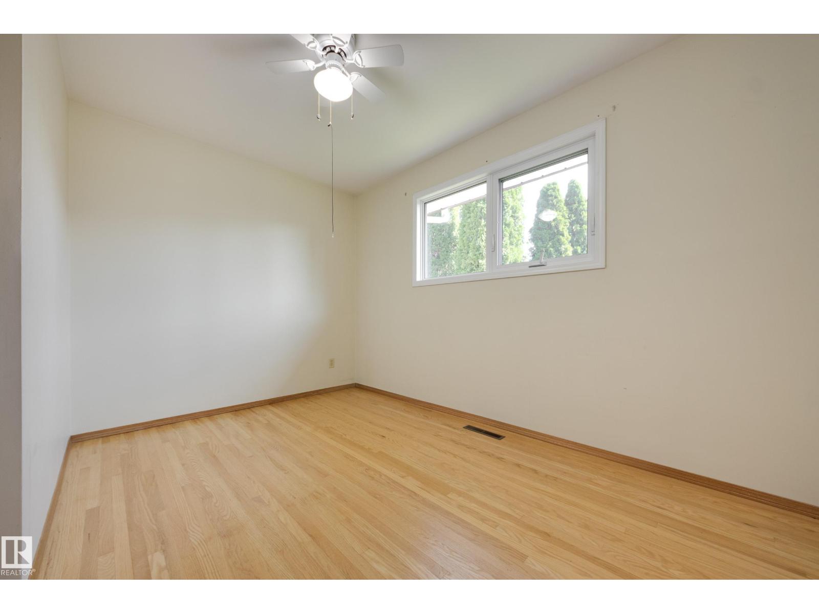 4820 109 Av Nw Property Photo 19