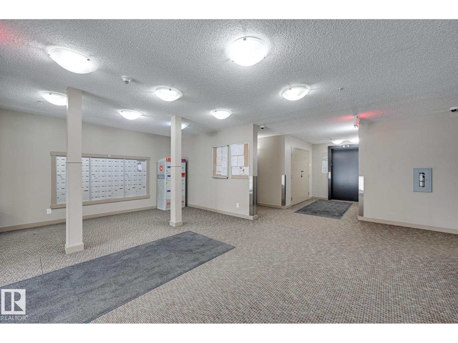 #217 3211 James Mowatt Tr Sw Property Photo 4