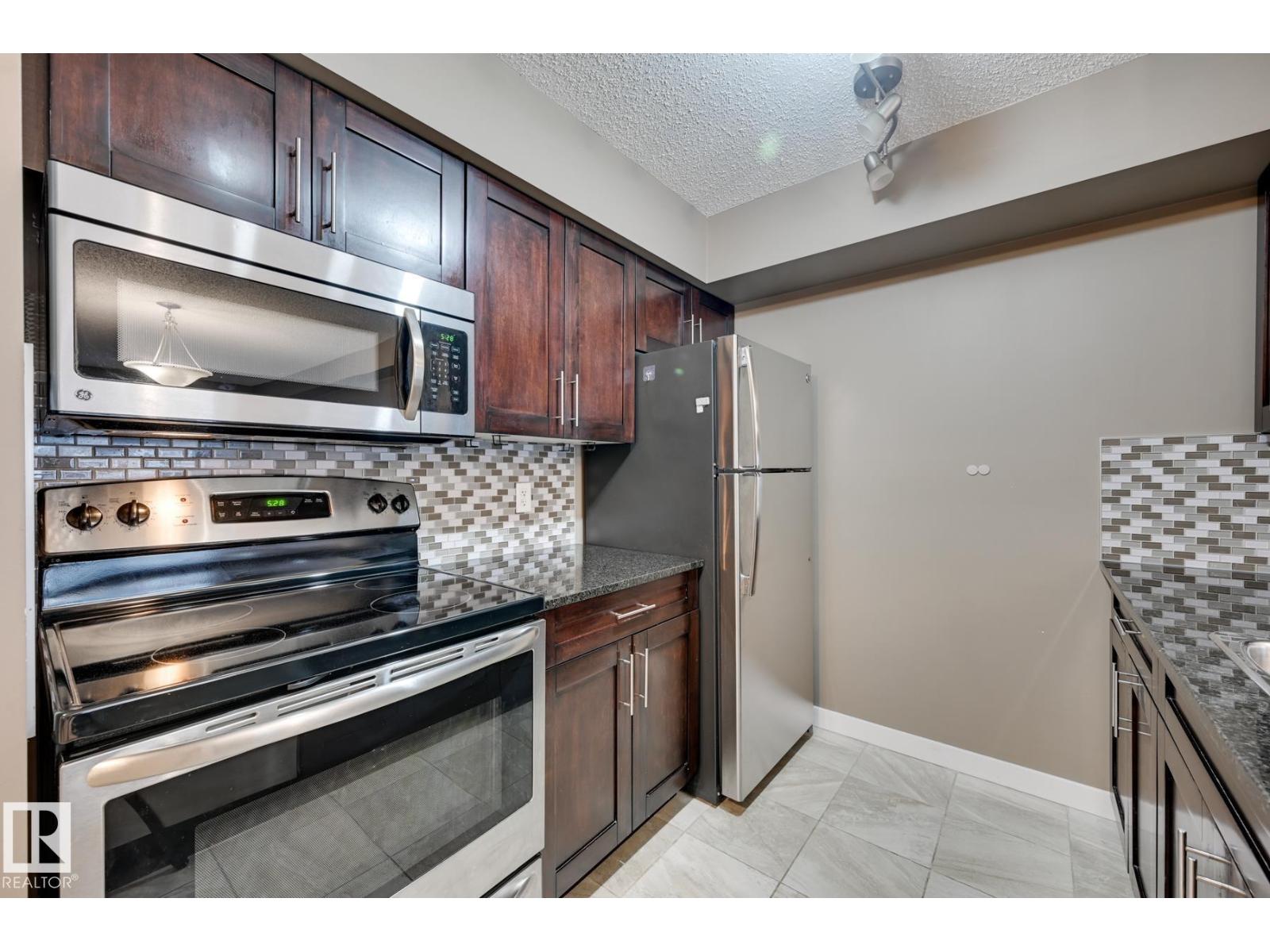 #217 3211 James Mowatt Tr Sw Property Photo 12