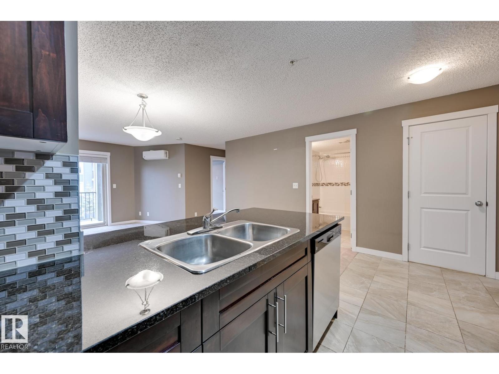 #217 3211 James Mowatt Tr Sw Property Photo 13