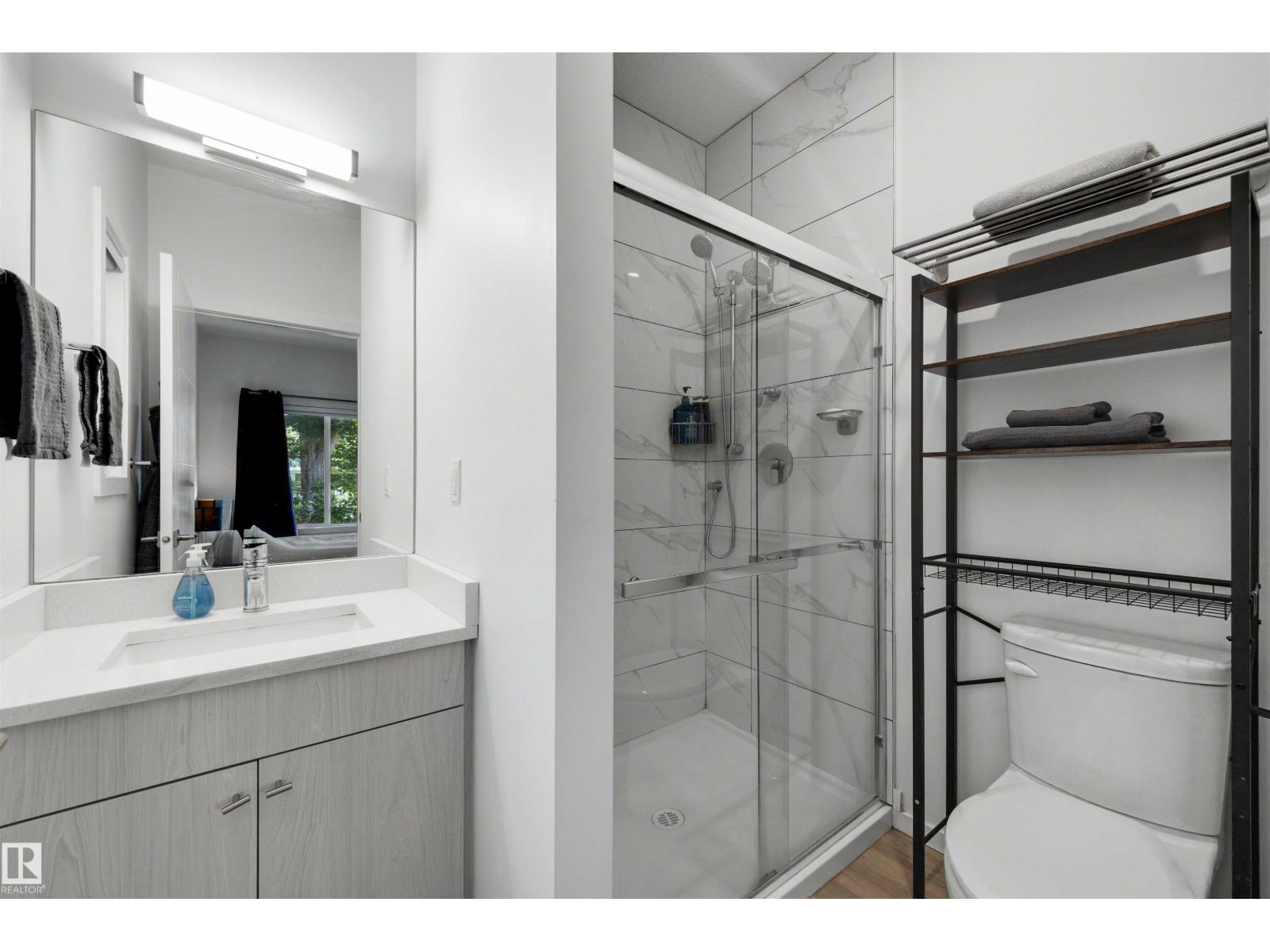 11215 87 St Nw Property Photo 8