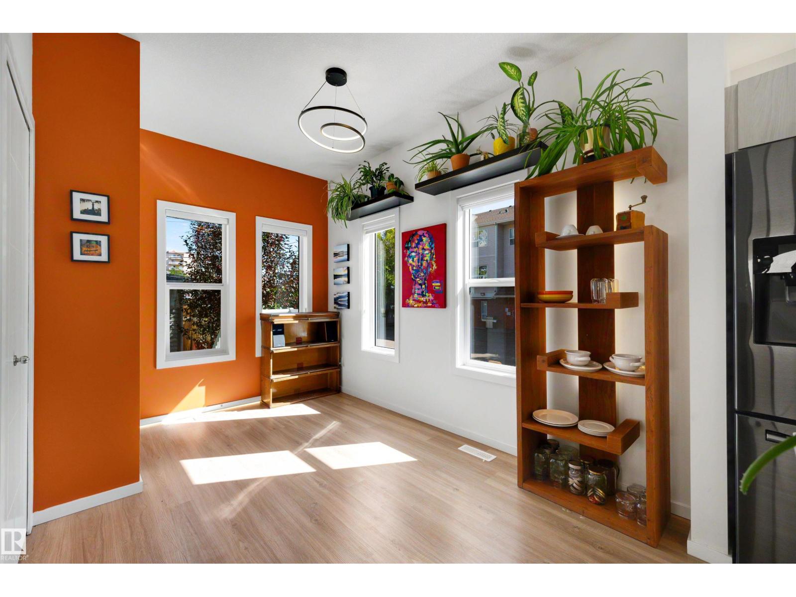 11215 87 St Nw Property Photo 16