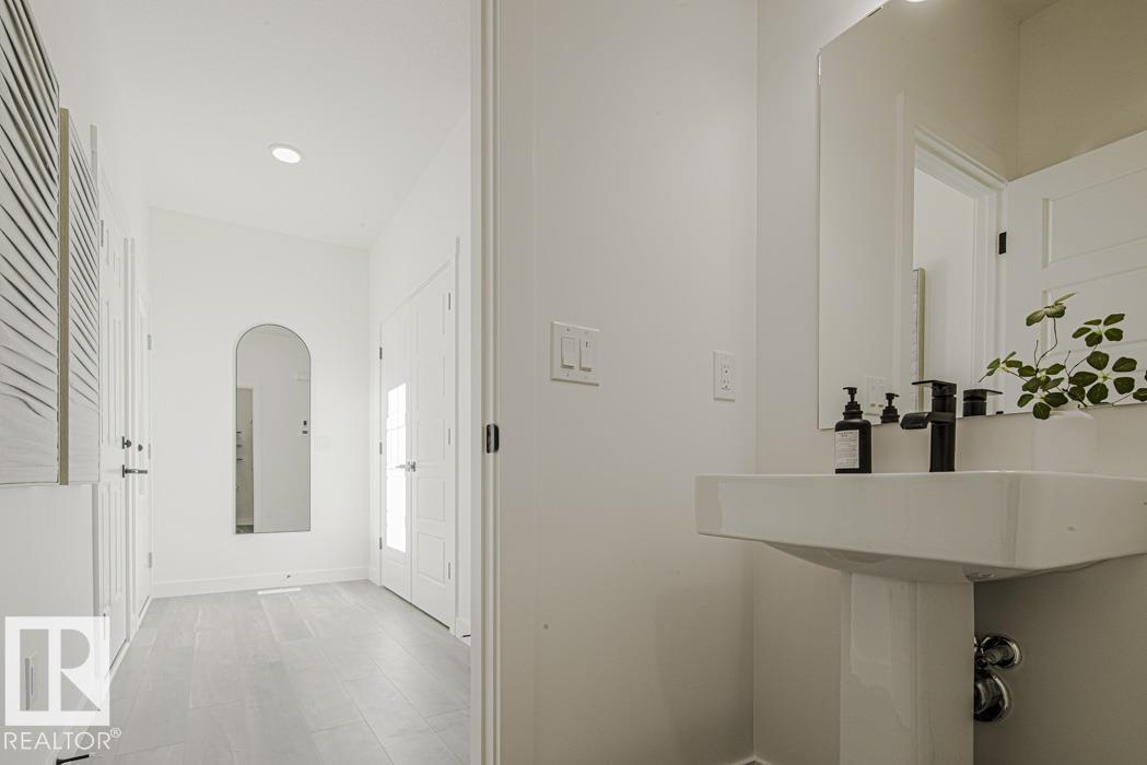 1713 8 St Nw Property Photo 5