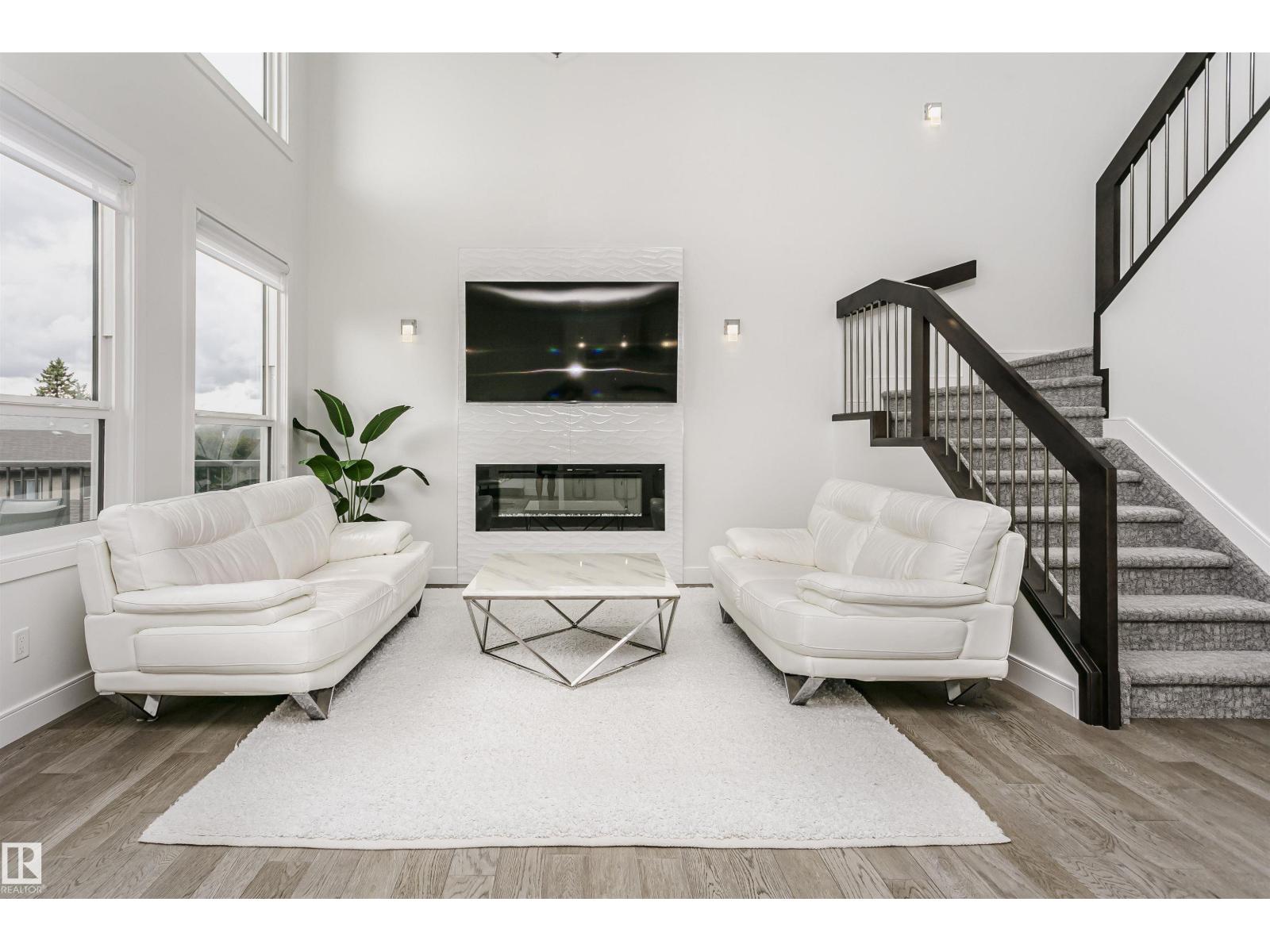 9107 181 AV NW Property Photo 1
