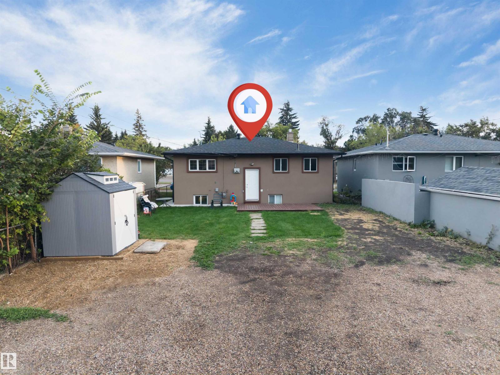 7928 82 Av Nw Property Photo 3
