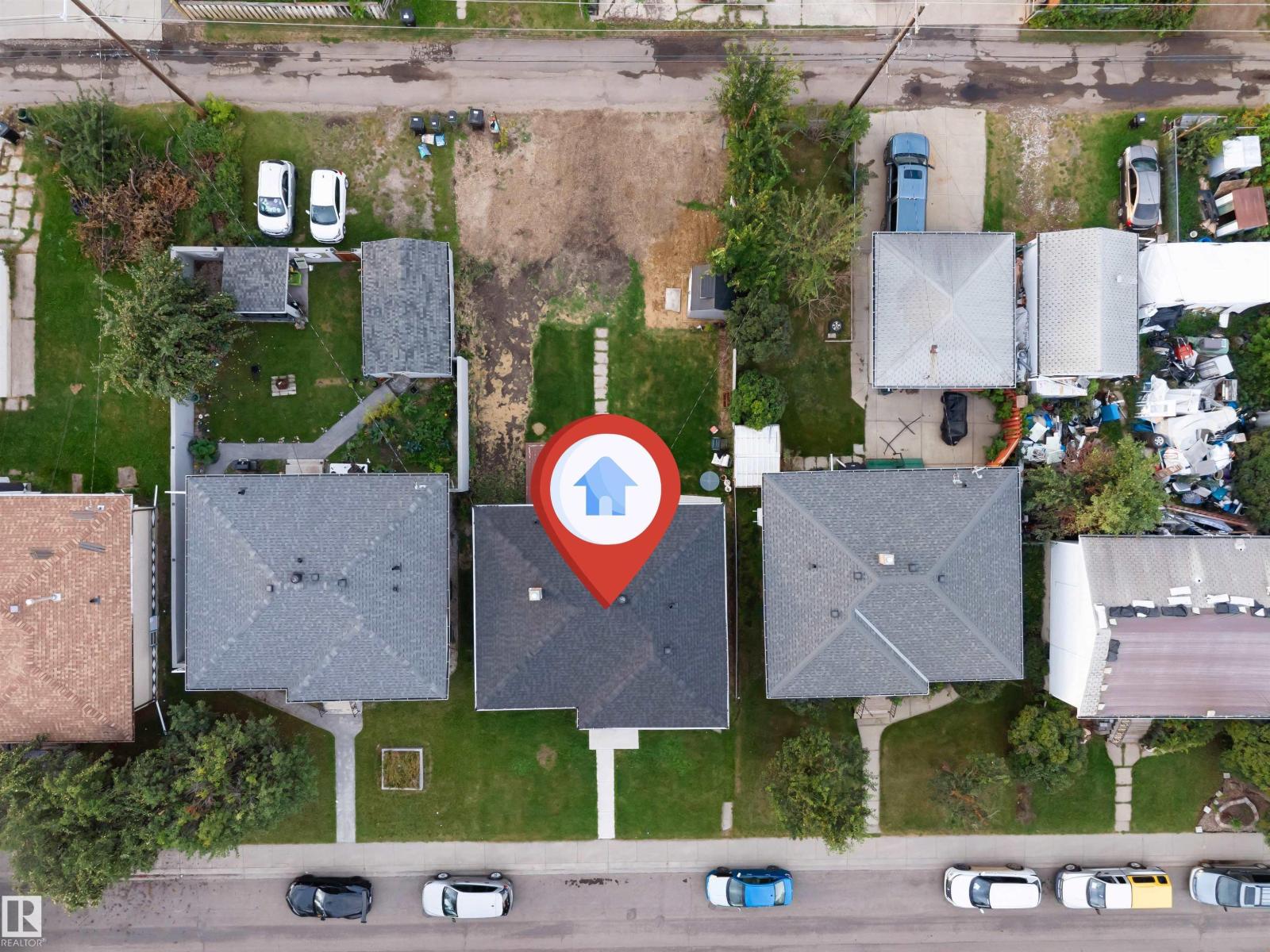 7928 82 Av Nw Property Photo 8
