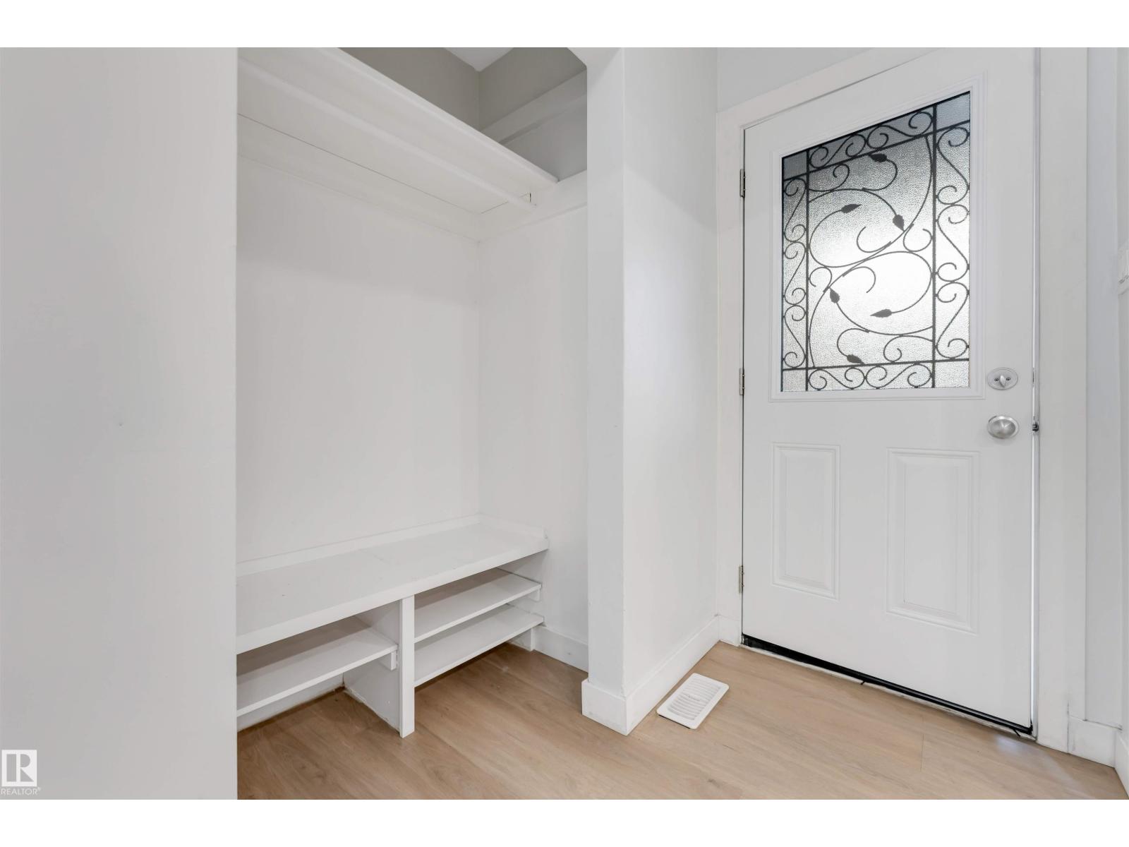 7928 82 Av Nw Property Photo 9