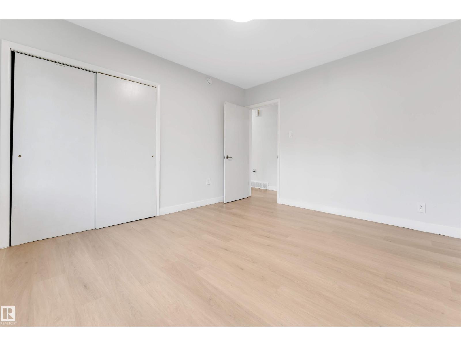7928 82 Av Nw Property Photo 15