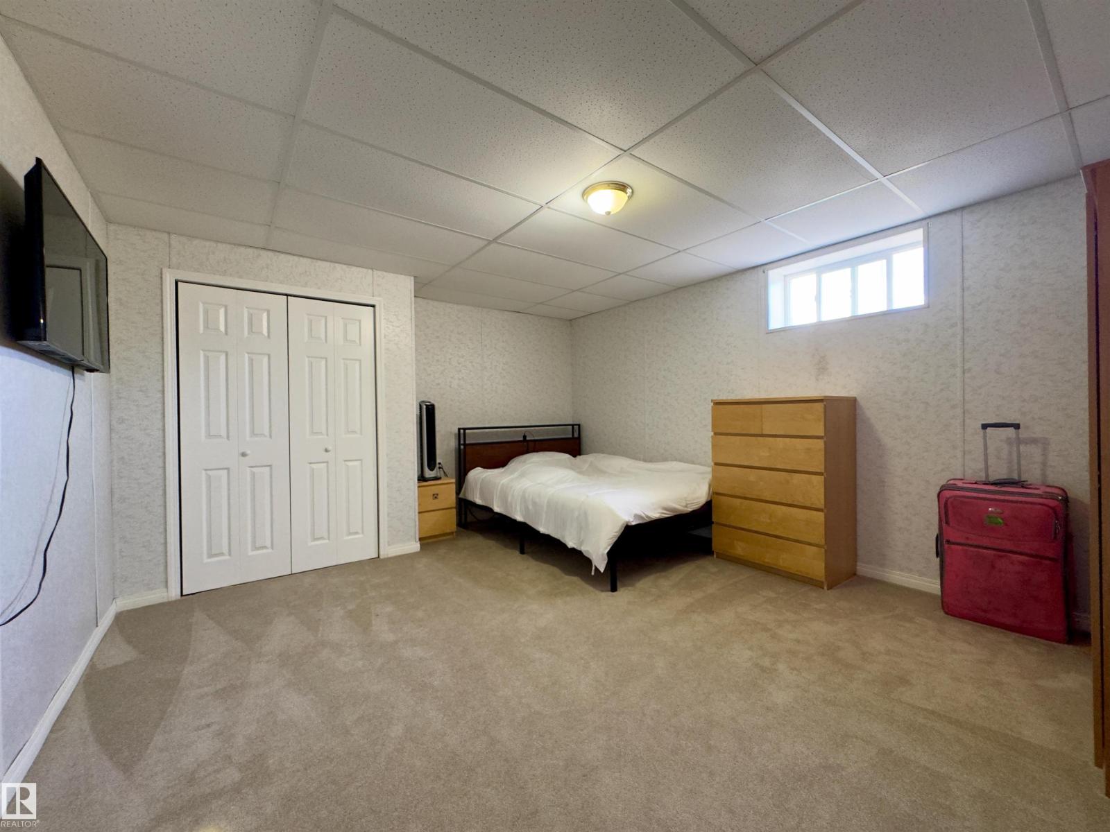 4844 47 Av Property Photo 22