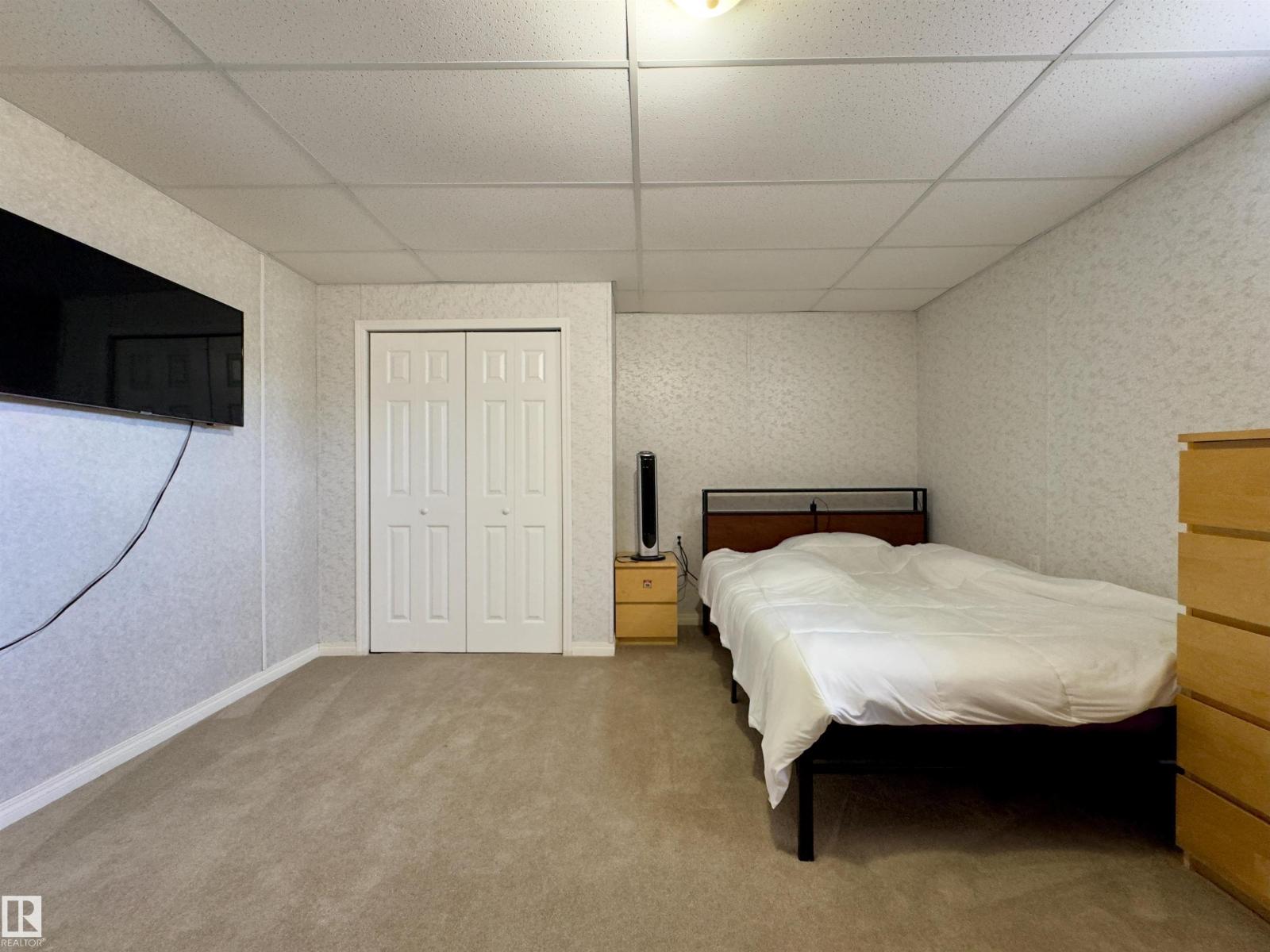 4844 47 Av Property Photo 23