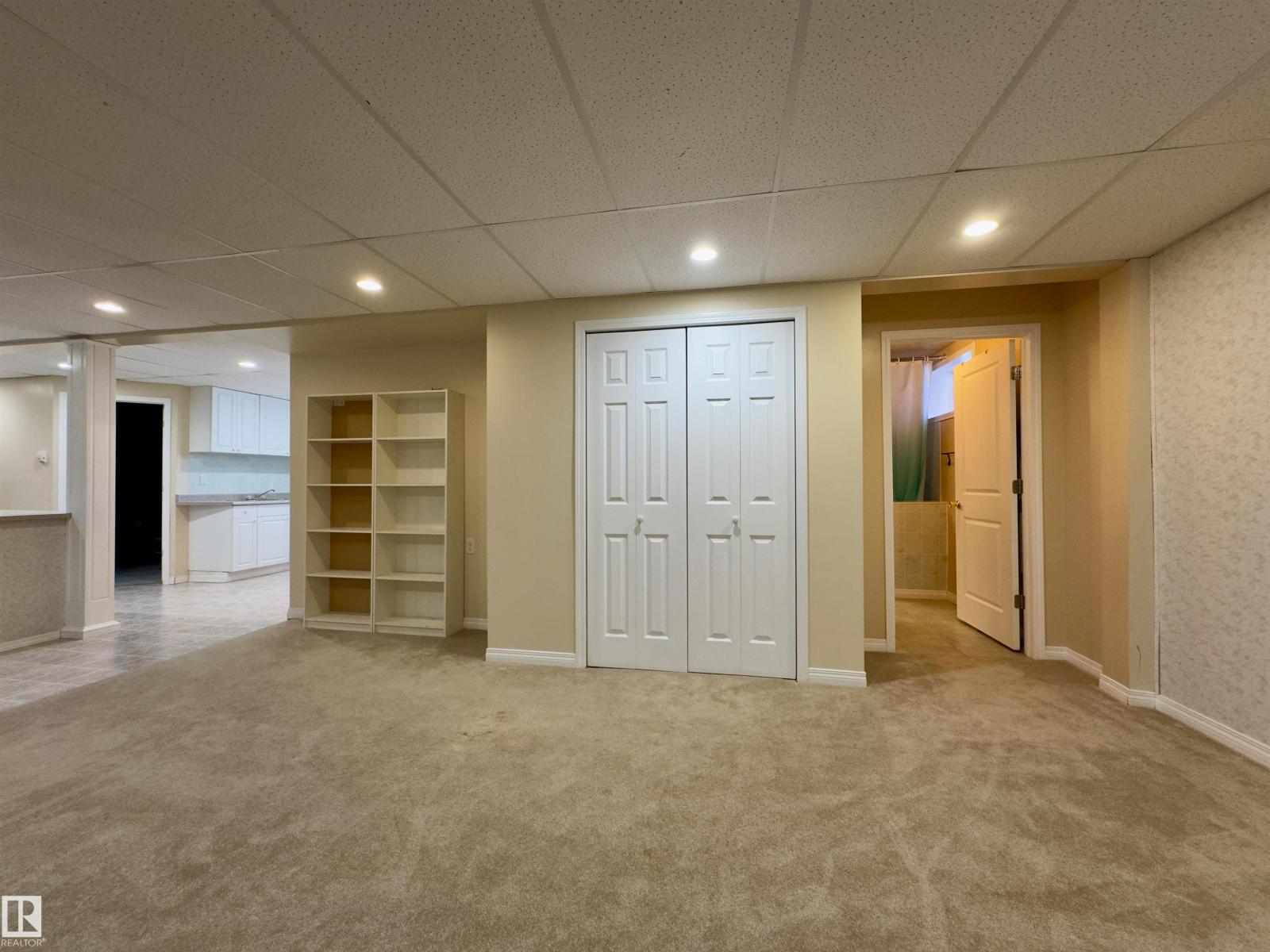 4844 47 Av Property Photo 29