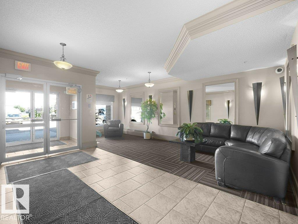 #116 16807 100 Av Nw Property Photo 5