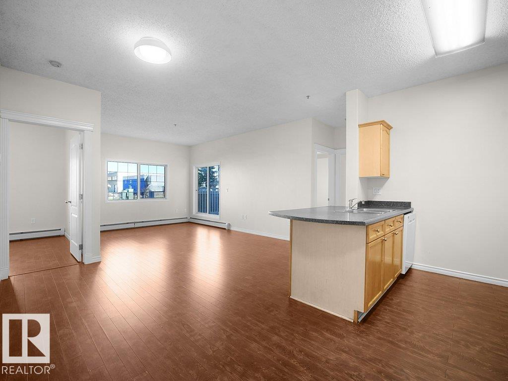 #116 16807 100 Av Nw Property Photo 10