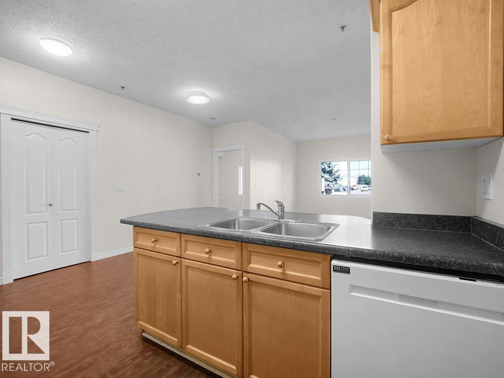 #116 16807 100 Av Nw Property Photo 16