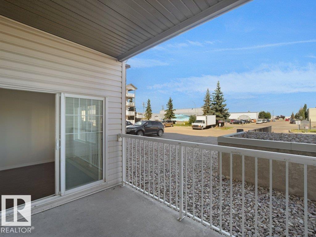 #116 16807 100 Av Nw Property Photo 31
