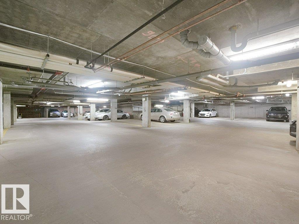 #116 16807 100 Av Nw Property Photo 33