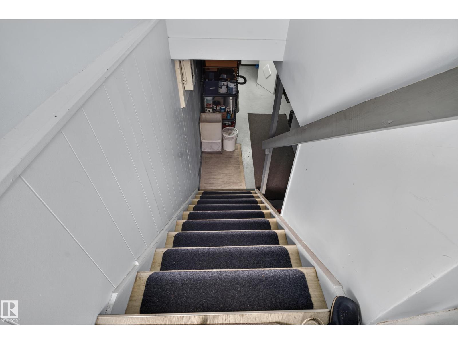 10548 40 St Nw Property Photo 17