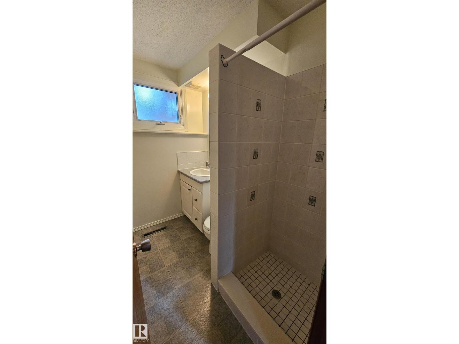 13439 114 St Nw Property Photo 27