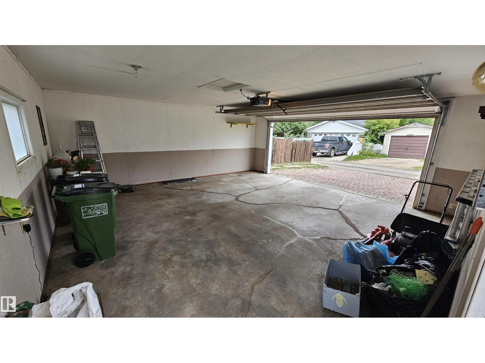 13439 114 St Nw Property Photo 36