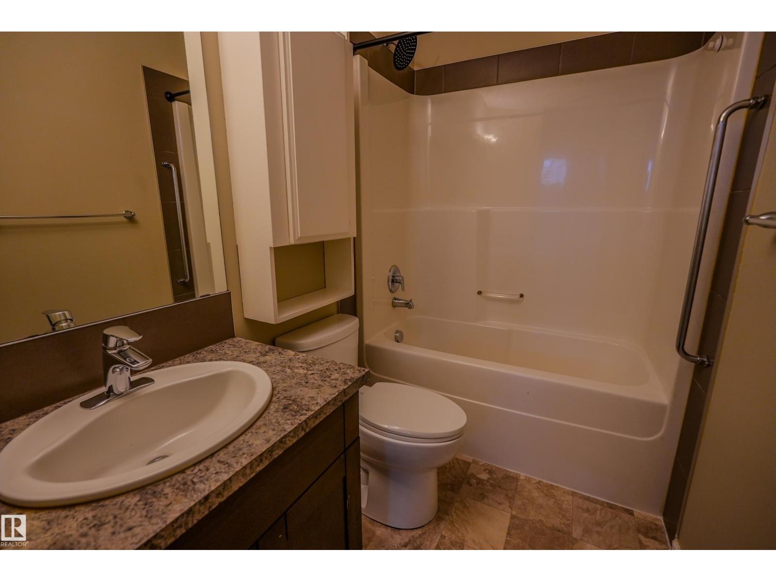 122 142 Selkirk Pl Property Photo 19