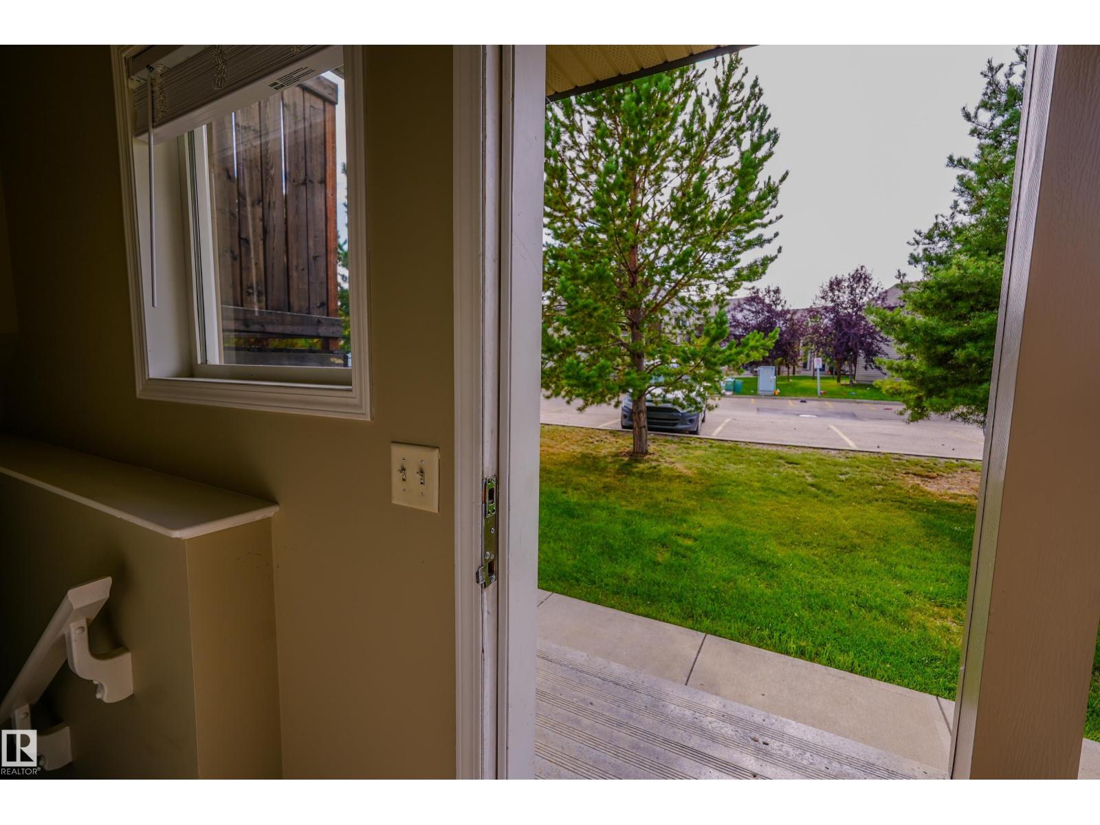 122 142 Selkirk Pl Property Photo 22