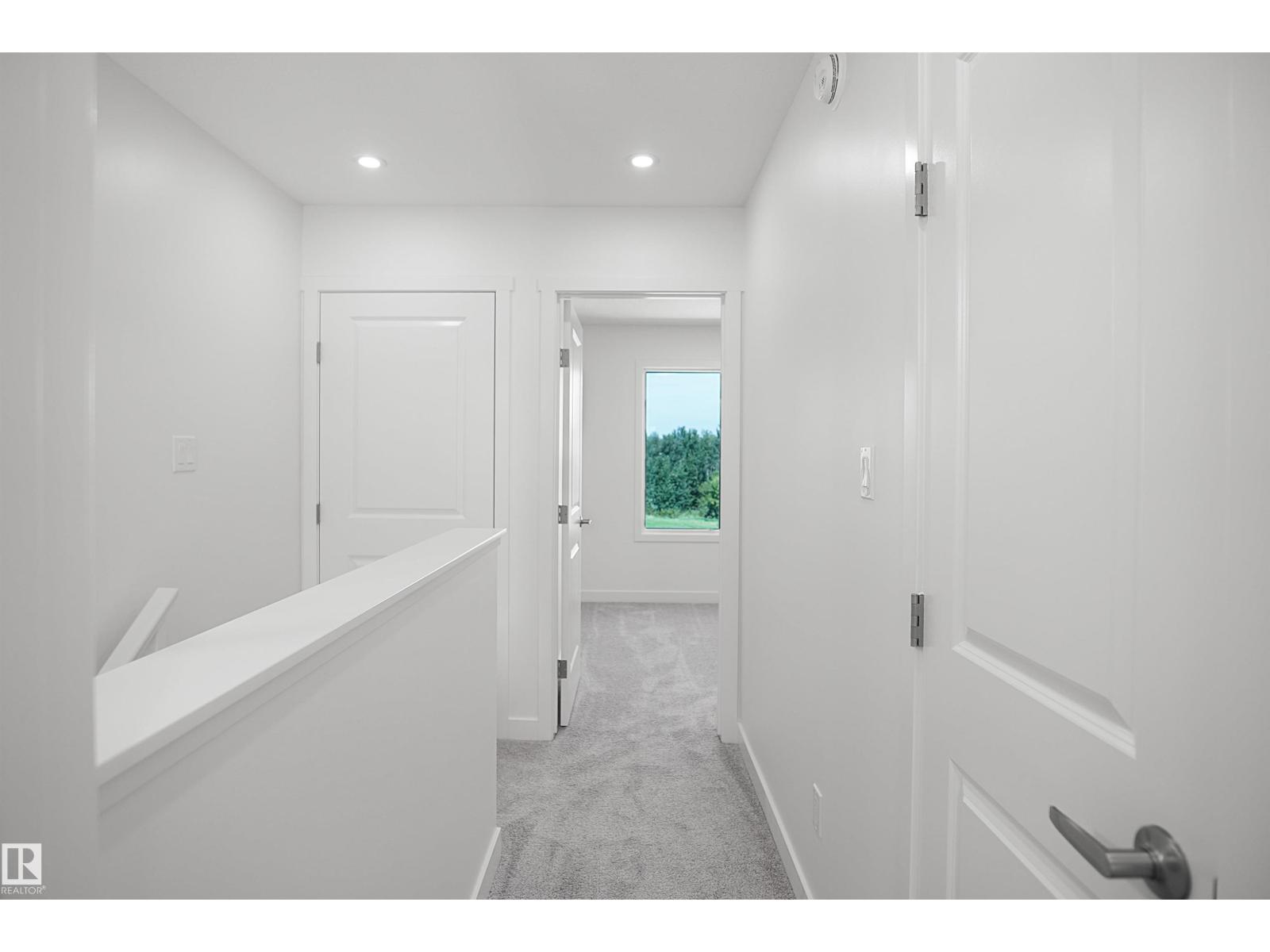 924 19 Av Nw Property Photo 12