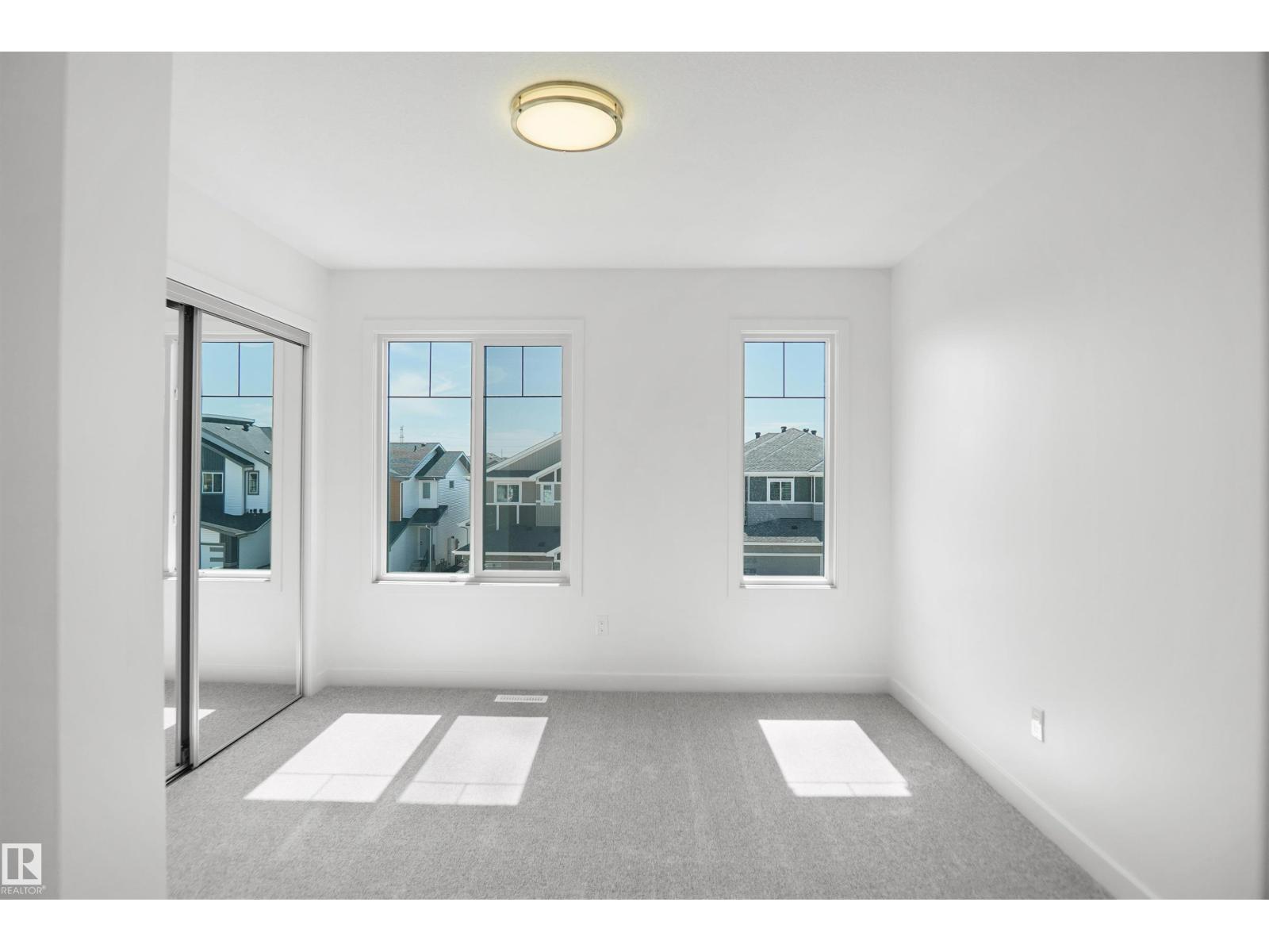 924 19 Av Nw Property Photo 14